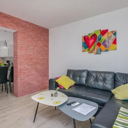 Cozy In With Wifi * Vrbnik (Primorje-Gorski Kotar)