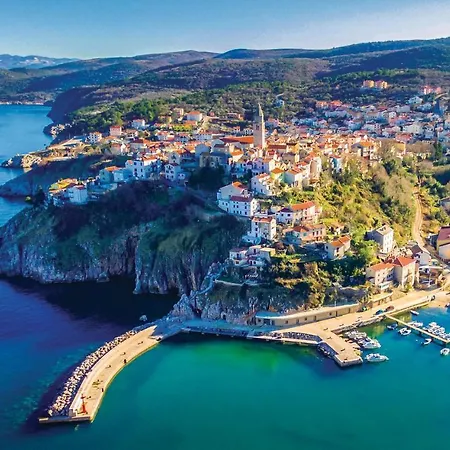 Apartment 1 Bedroom Stunning In Vrbnik (Primorje-Gorski Kotar)